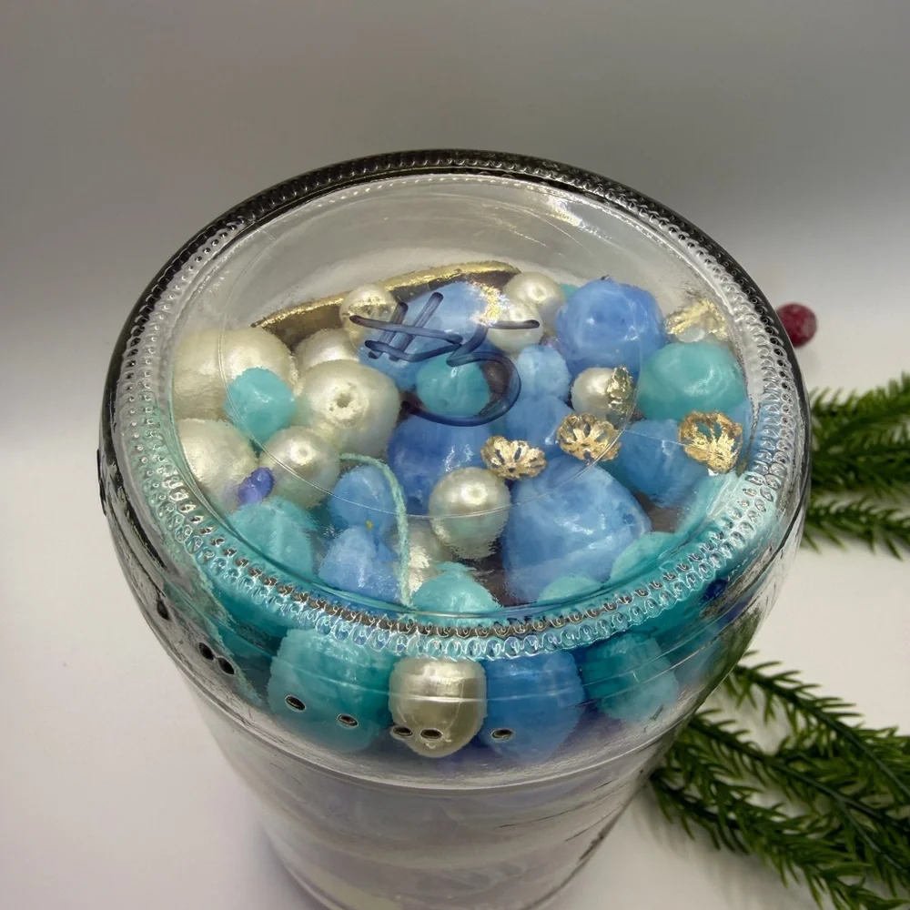 Jewelry Jar Elegant Blue and Gold Jewelry Collection- Vintage Earrings - Picture 13 of 17